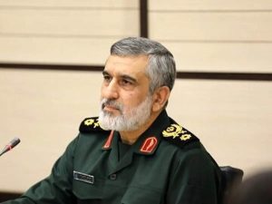 نصب یادمان شهید حاجی‌زاده در تهران+ عکس