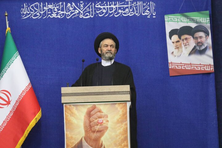 امام جمعه اردبیل: چرخش مواضع ترامپ، نشانه اقتدار ایران است