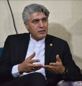 به احترام قانون و عدالت رفتار شاکر بوربور را منطبق بر اصول حقوق کیفری تحلیل کنیم