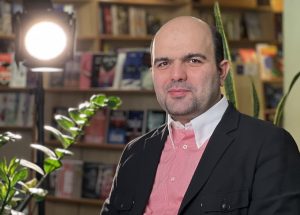 برای شادی، برای آبادی: از مدرسه تا کتابفروشی