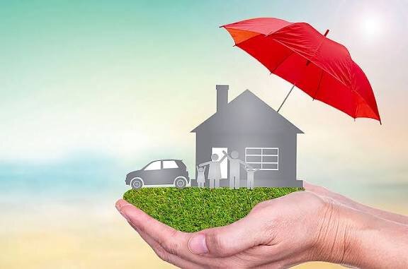 کدام سایتها بیشتر برای خرید بیمه در ایران مورد اشاره قرار میگیرند؟