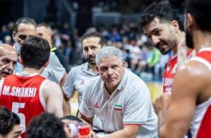 ببینید | تبریک متفاوت سرمربی تیم ملی بسکتبال به بازیکنان
