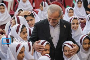 نتیجه استخاره پرحرف‌وحدیث پزشکیان مشخص شد + فیلم